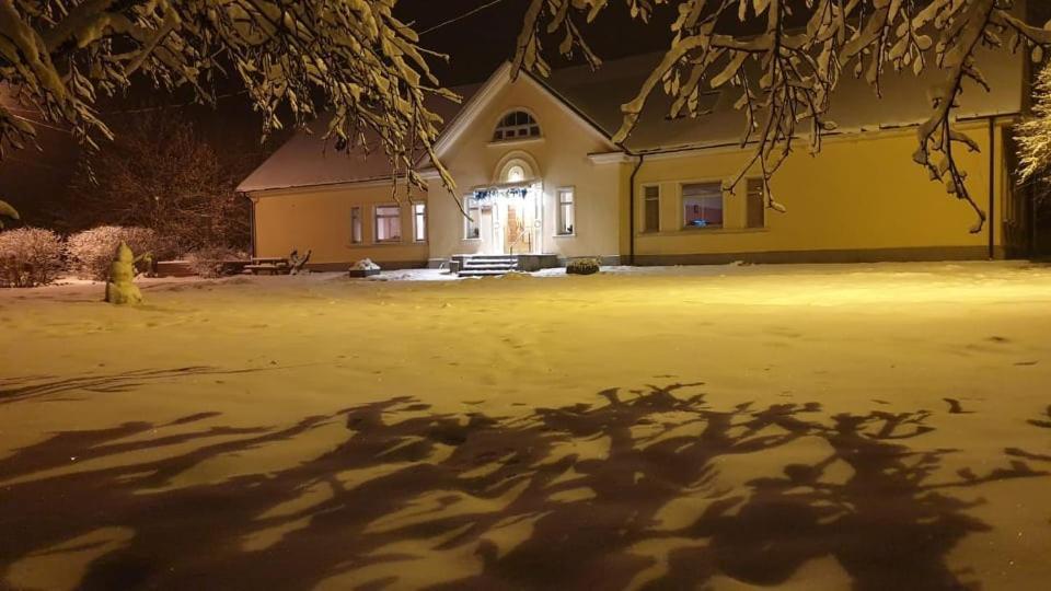 Kuelalistemaja Kukruse Residents Hotell Kohtla-Järve Exteriör bild