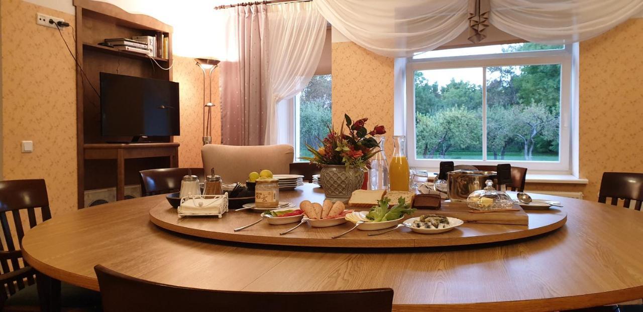 Kuelalistemaja Kukruse Residents Hotell Kohtla-Järve Exteriör bild