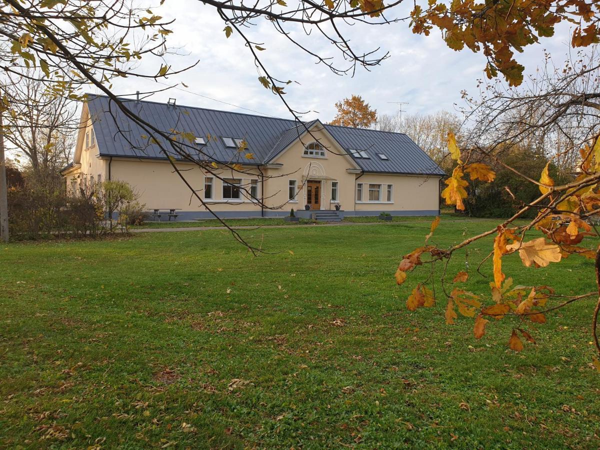Kuelalistemaja Kukruse Residents Hotell Kohtla-Järve Exteriör bild
