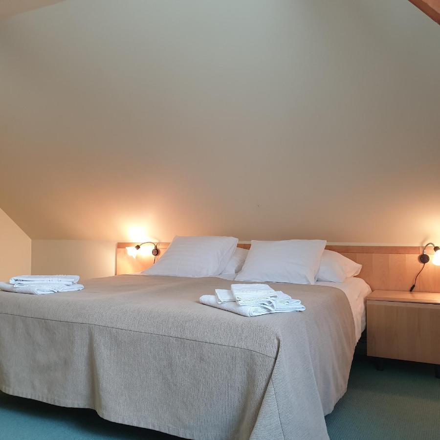 Kuelalistemaja Kukruse Residents Hotell Kohtla-Järve Exteriör bild
