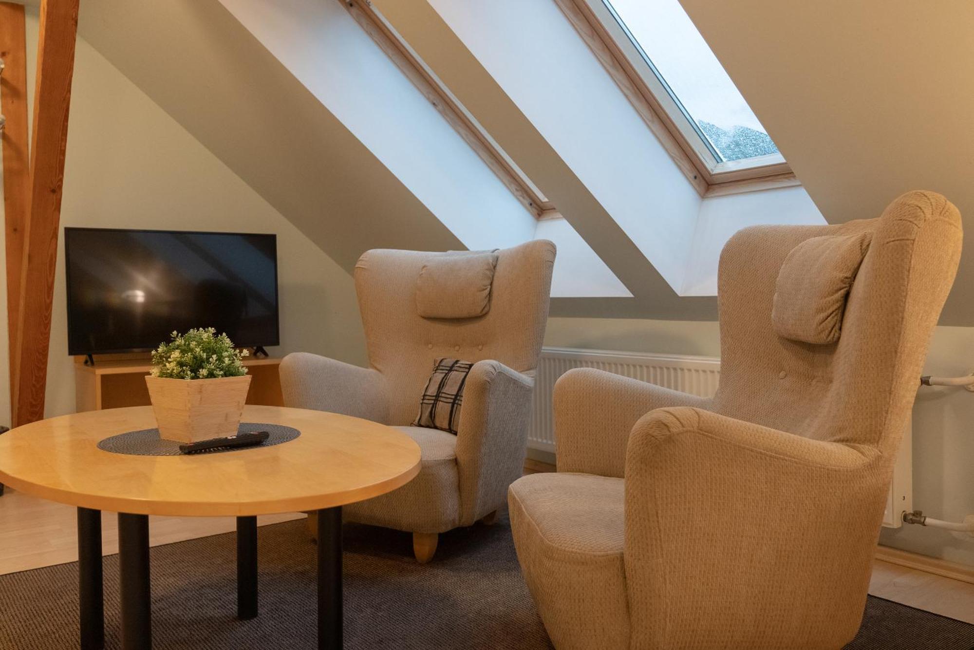 Kuelalistemaja Kukruse Residents Hotell Kohtla-Järve Exteriör bild
